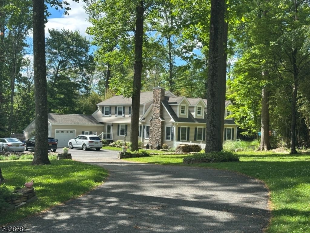 30 Dogwood Dr, Chester Twp., NJ 07930