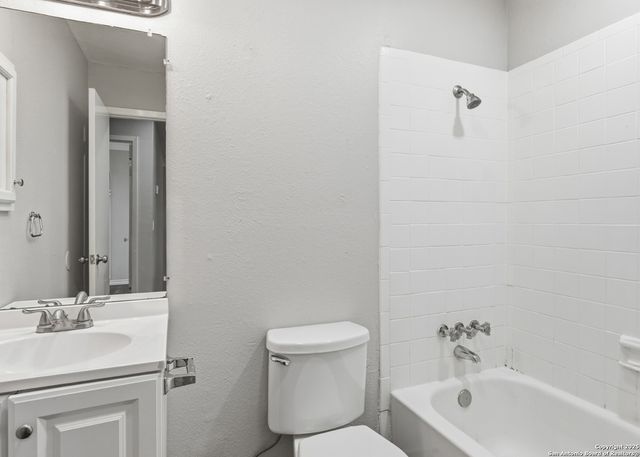 5938 Oak Run, San Antonio, TX 78247