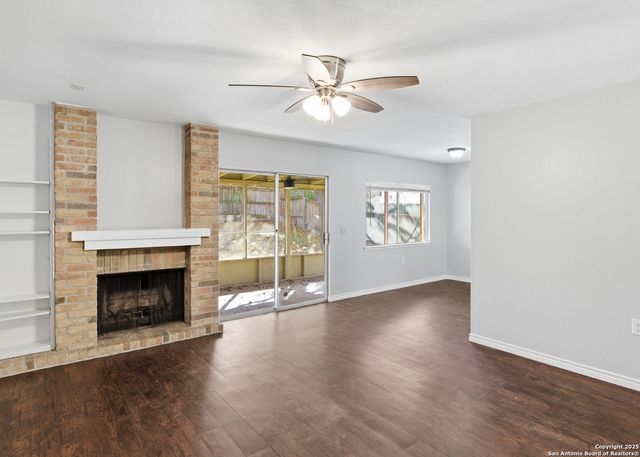 5938 Oak Run, San Antonio, TX 78247