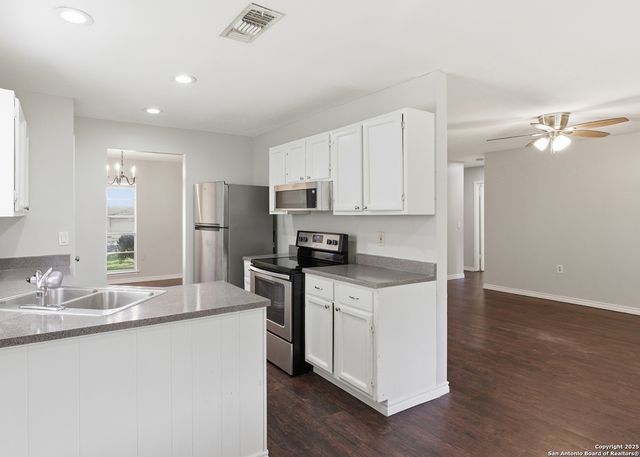 5938 Oak Run, San Antonio, TX 78247