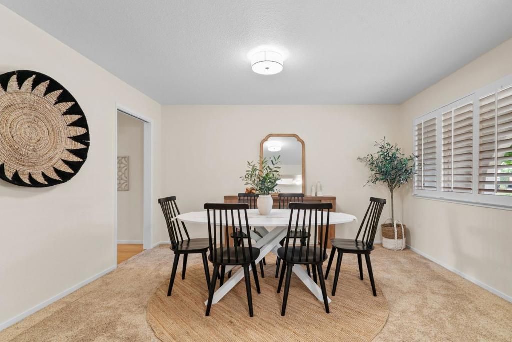 Image 8 of property listing at 2932 Mayglen Way, San Jose, CA 95133