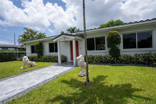 31 SW 6th St, Hallandale Beach, FL 33009