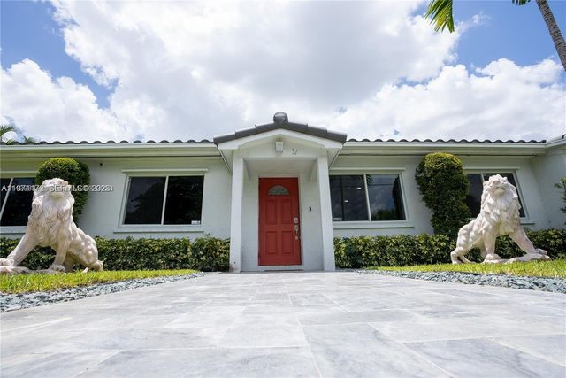 31 SW 6th St, Hallandale Beach, FL 33009