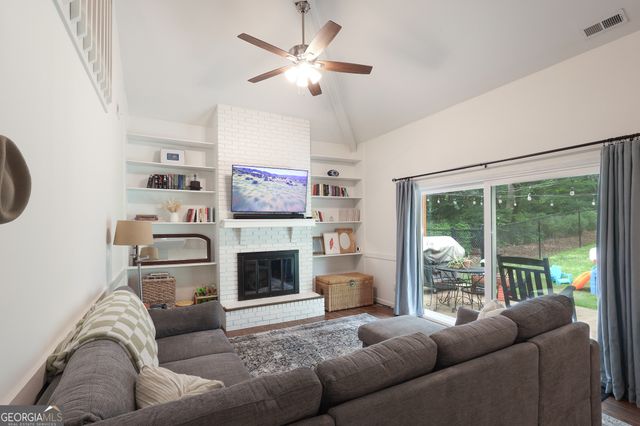 102 Dunsnay Way, Peachtree City, GA 30269