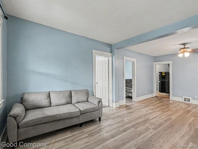 47 W Rockwood Street, Ecorse, MI 48229