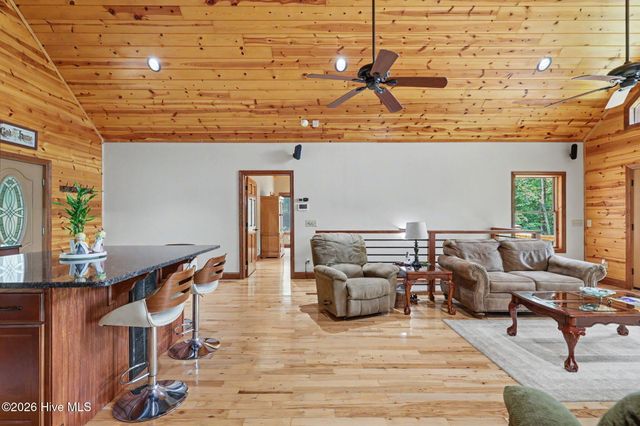 210 Majestic Drive, Hayesville, NC 28904