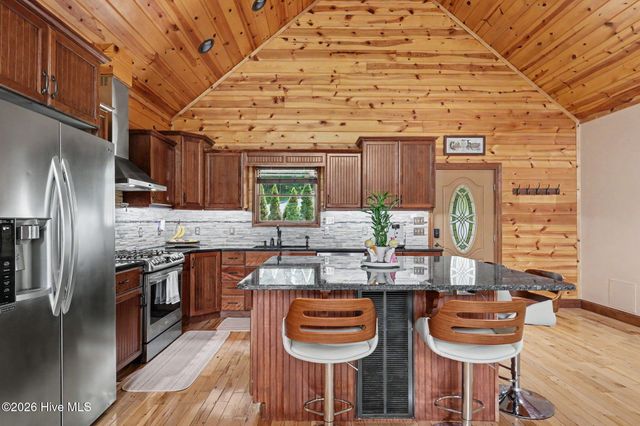 210 Majestic Drive, Hayesville, NC 28904