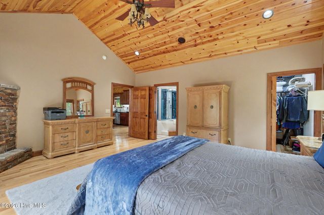 210 Majestic Drive, Hayesville, NC 28904