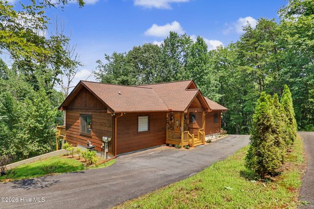 210 Majestic Drive, Hayesville, NC 28904