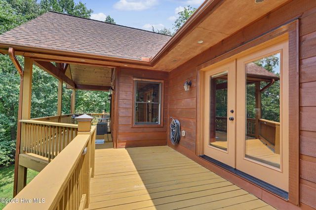 210 Majestic Drive, Hayesville, NC 28904