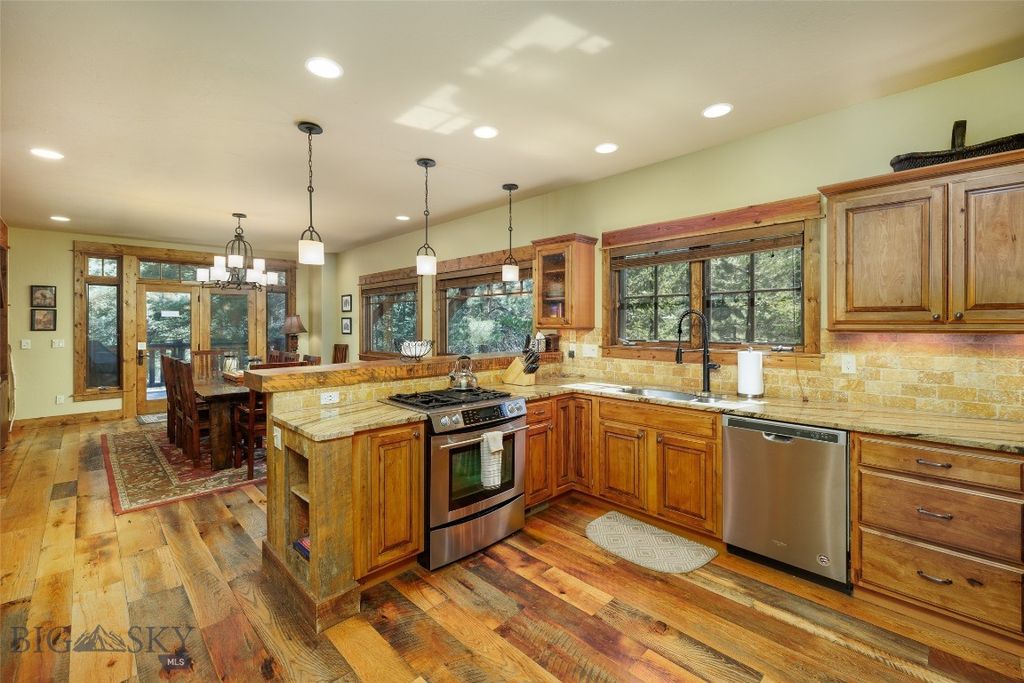 64188 Gallatin Road, Gallatin Gateway, MT 59730 photo 18