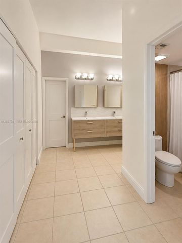 7968 SW 105th Pl, Miami, FL 33173