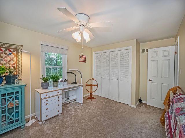 101 Roscommon PLACE, Peters Twp, PA 15317