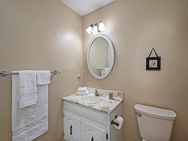101 Roscommon PLACE, Peters Twp, PA 15317