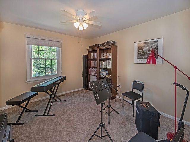 101 Roscommon PLACE, Peters Twp, PA 15317