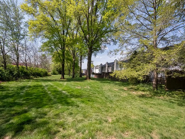 101 Roscommon PLACE, Peters Twp, PA 15317