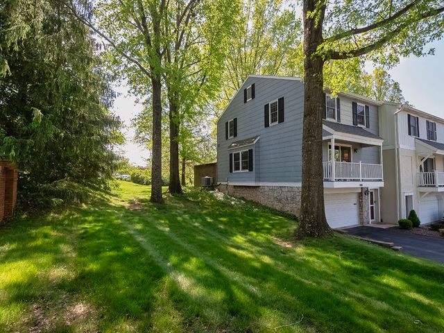 101 Roscommon PLACE, Peters Twp, PA 15317