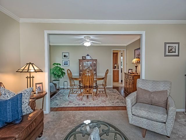101 Roscommon PLACE, Peters Twp, PA 15317