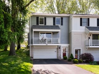 101 Roscommon PLACE, Peters Twp, PA 15317