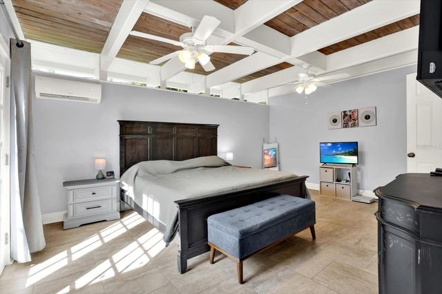15656 1ST STREET E, Redington Beach, FL 33708