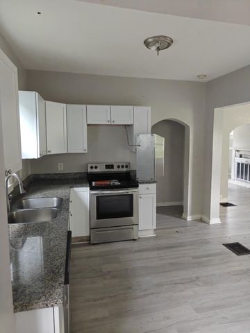 124 Dana Avenue, Columbus, OH 43222