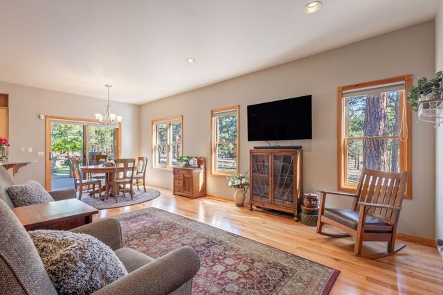 16514 Wren Lane, Sisters, OR 97759