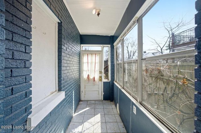2114 Bonnycastle Ave, Louisville, KY 40205
