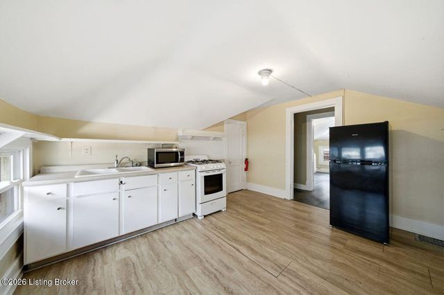 2114 Bonnycastle Ave, Louisville, KY 40205