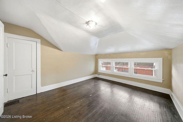 2114 Bonnycastle Ave, Louisville, KY 40205