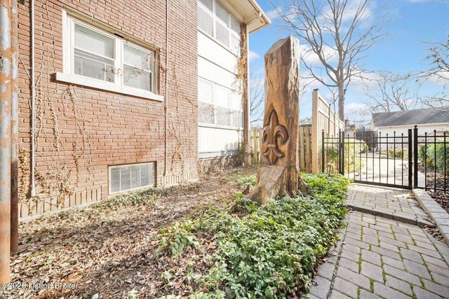 2114 Bonnycastle Ave, Louisville, KY 40205