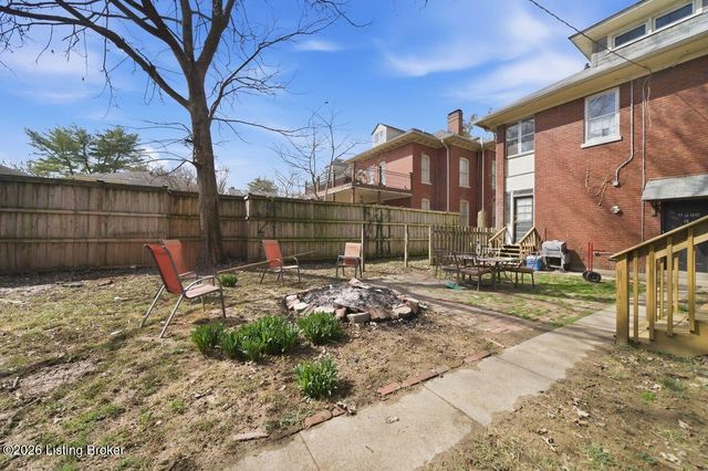 2114 Bonnycastle Ave, Louisville, KY 40205
