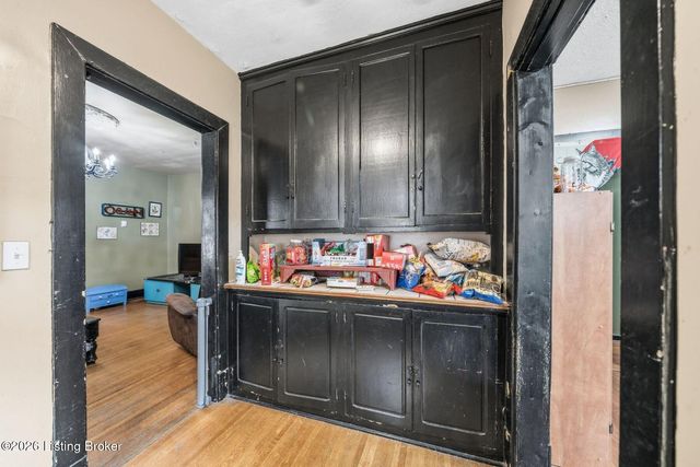 2114 Bonnycastle Ave, Louisville, KY 40205