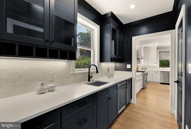 9111 SLIGO CREEK PKWY, Silver Spring, MD 20901
