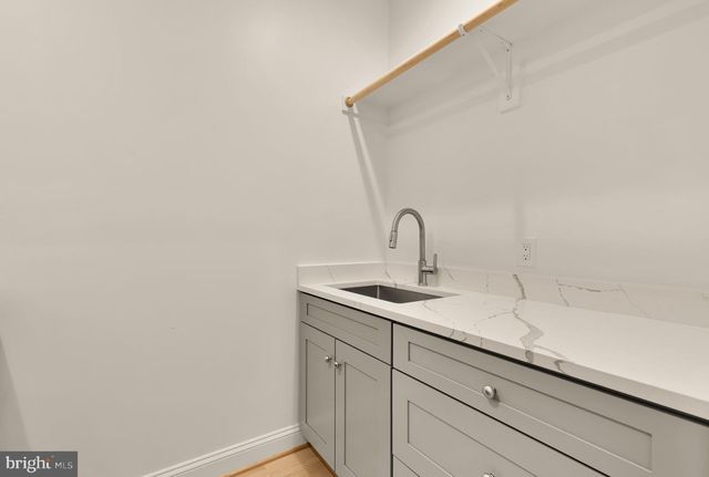 9111 SLIGO CREEK PKWY, Silver Spring, MD 20901