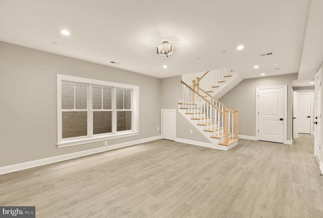 9111 SLIGO CREEK PKWY, Silver Spring, MD 20901