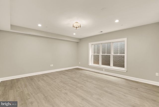 9111 SLIGO CREEK PKWY, Silver Spring, MD 20901