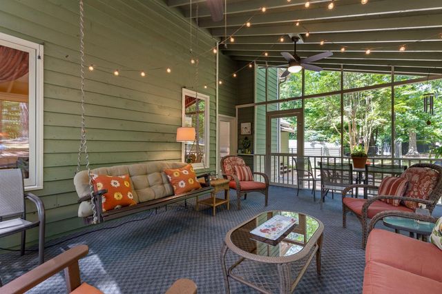 8838 Finney Point Drive, Ooltewah, TN 37363