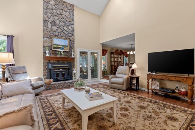 8838 Finney Point Drive, Ooltewah, TN 37363