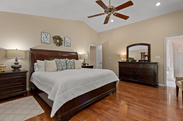 8838 Finney Point Drive, Ooltewah, TN 37363