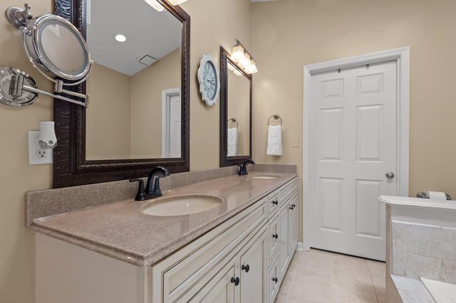 8838 Finney Point Drive, Ooltewah, TN 37363