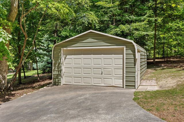 8838 Finney Point Drive, Ooltewah, TN 37363