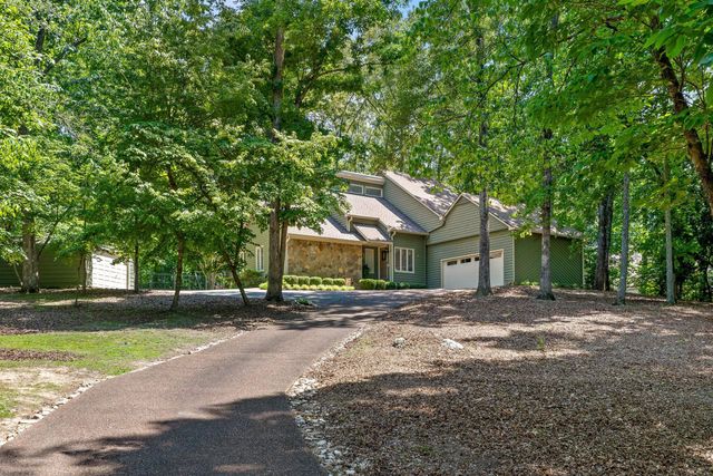 8838 Finney Point Drive, Ooltewah, TN 37363