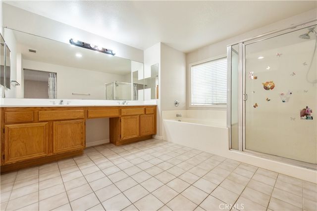 15 New Jersey, Irvine, CA 92606