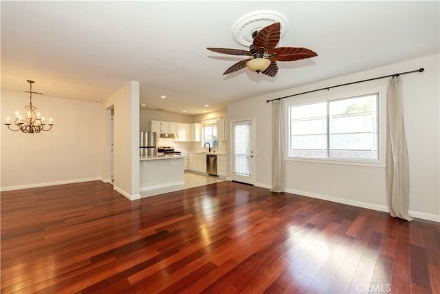 15 New Jersey, Irvine, CA 92606
