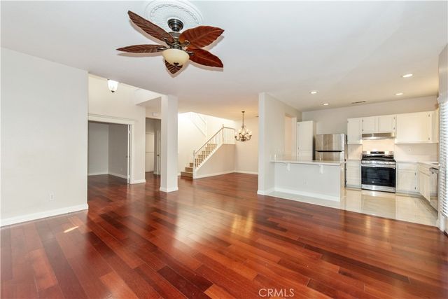 15 New Jersey, Irvine, CA 92606