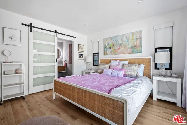 584 N Lucerne Boulevard, Los Angeles, CA 90004