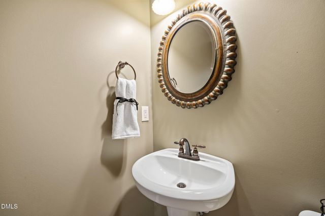 5901 Hourglass Court, Raleigh, NC 27612