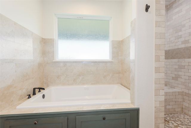 568 County Road 5025, Leonard, TX 75452