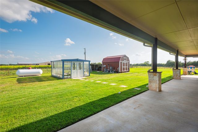 568 County Road 5025, Leonard, TX 75452
