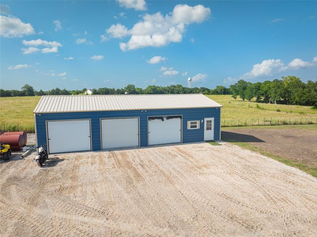 568 County Road 5025, Leonard, TX 75452